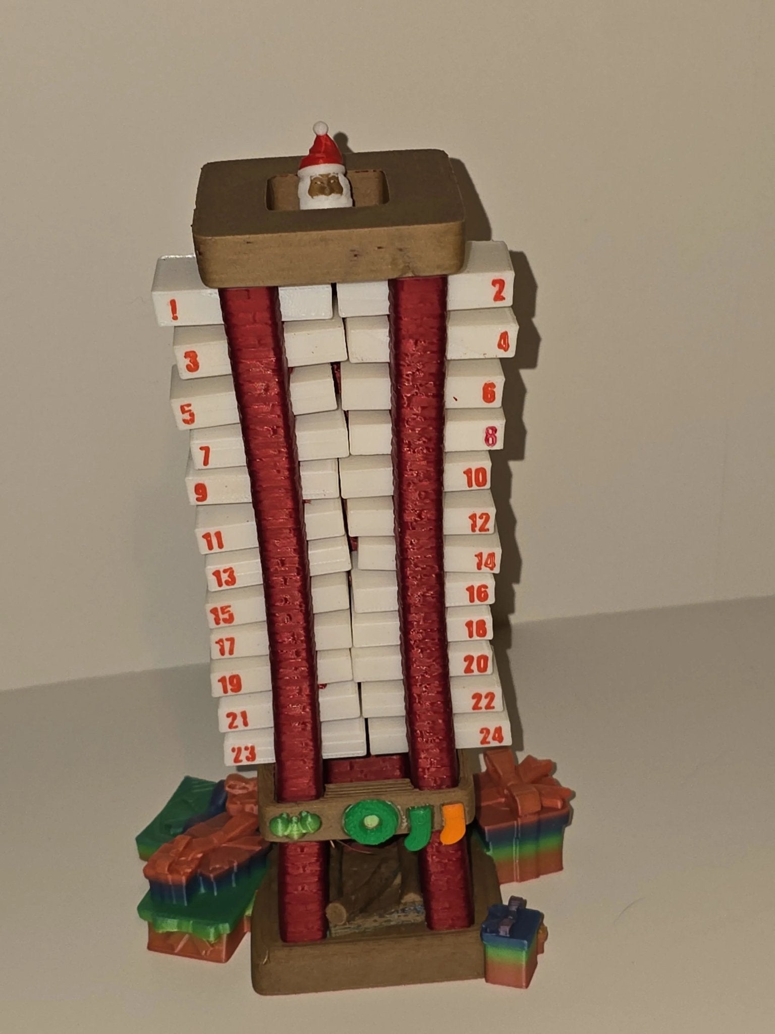 25 - Day Christmas Countdown Display | Handcrafted 3D Printed Holiday Decoration - 3D Printed Gifts & Custom Wood Plaques | Papajess