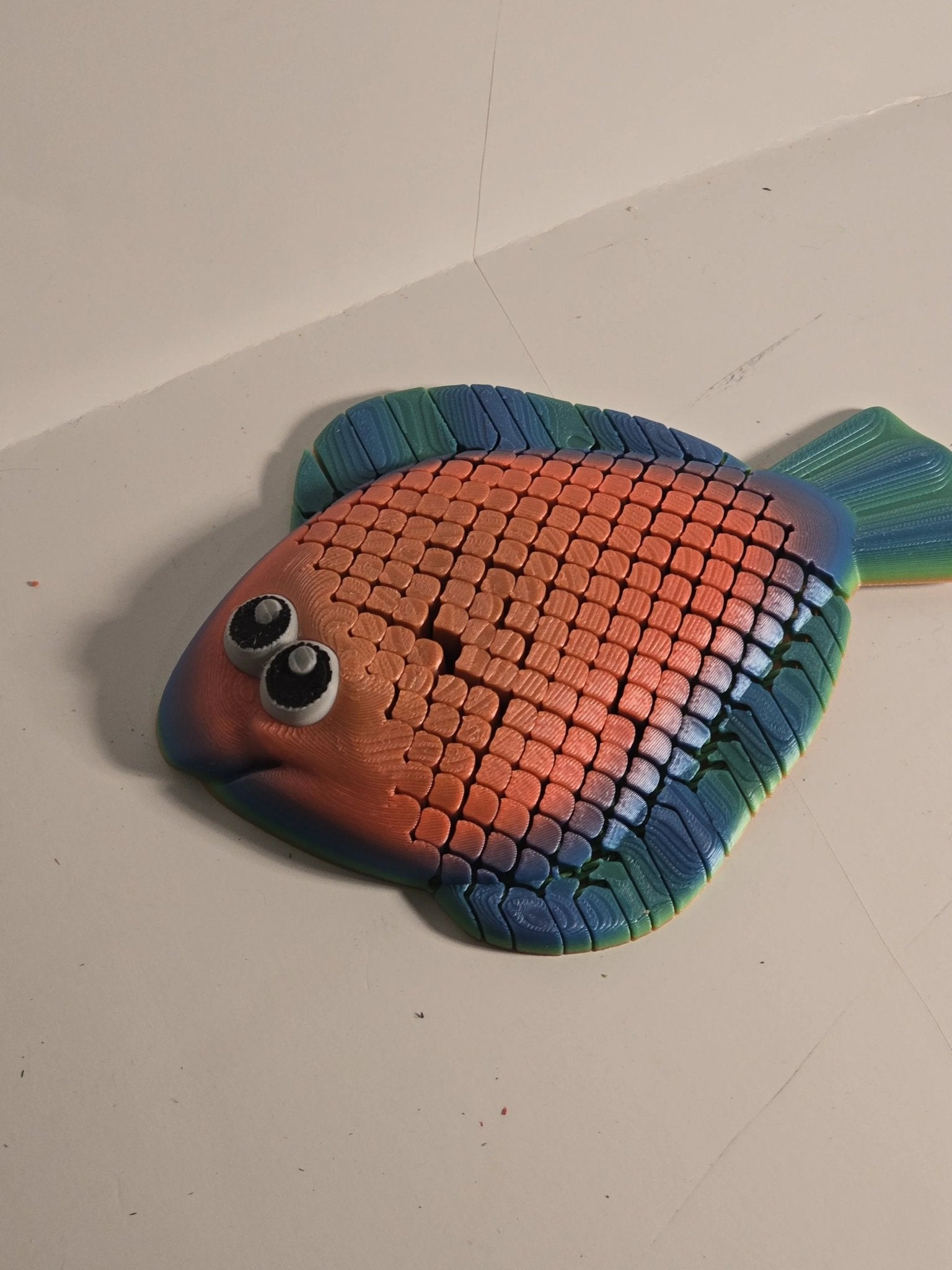 3D Printed Floppy Flounder Fish - Articulated Sea Creature Toy - 3D Printed Gifts & Custom Wood Plaques | Papajess