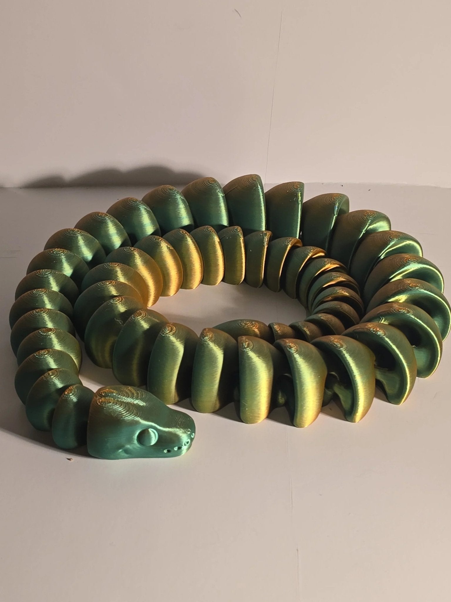 3D Printed Segmented Snake | Flexible Fidget Toy Novelty Gift - 3D Printed Gifts & Custom Wood Plaques | Papajess