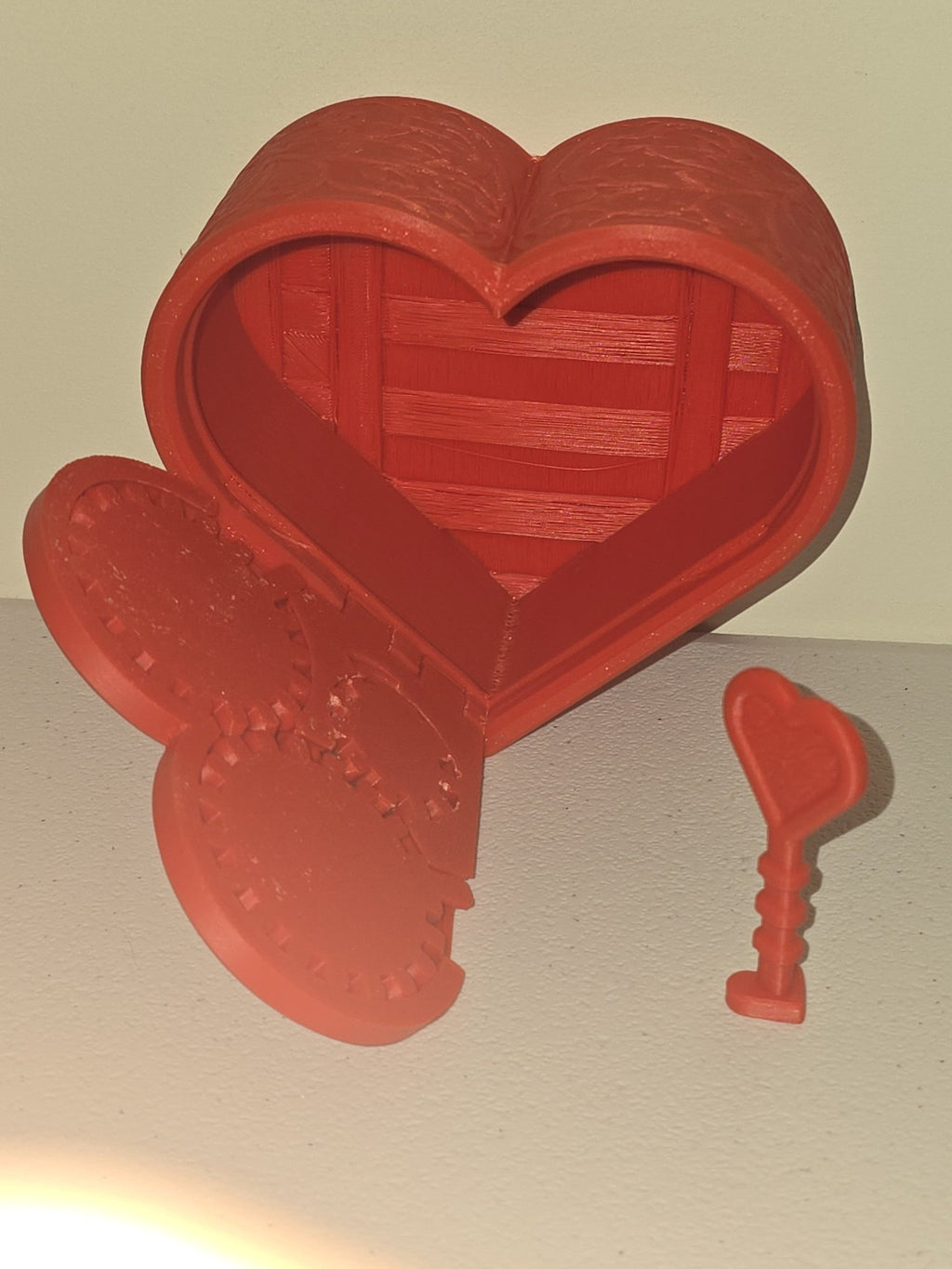 Geared Heart Gift Box with Key, 3D Printed Valentine’s Day Gift, Locking Heart Keepsake Box, Small Jewelry Box, Romantic Gift for Her - 3D Printed Gifts & Custom Wood Plaques | Papajess