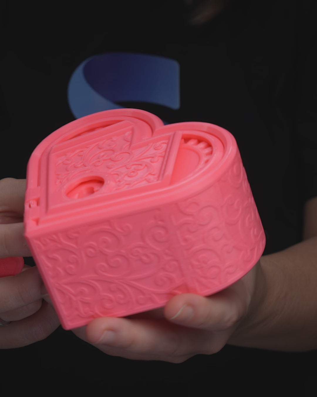 Geared Heart Gift Box with Key, 3D Printed Valentine’s Day Gift, Locking Heart Keepsake Box, Small Jewelry Box, Romantic Gift for Her