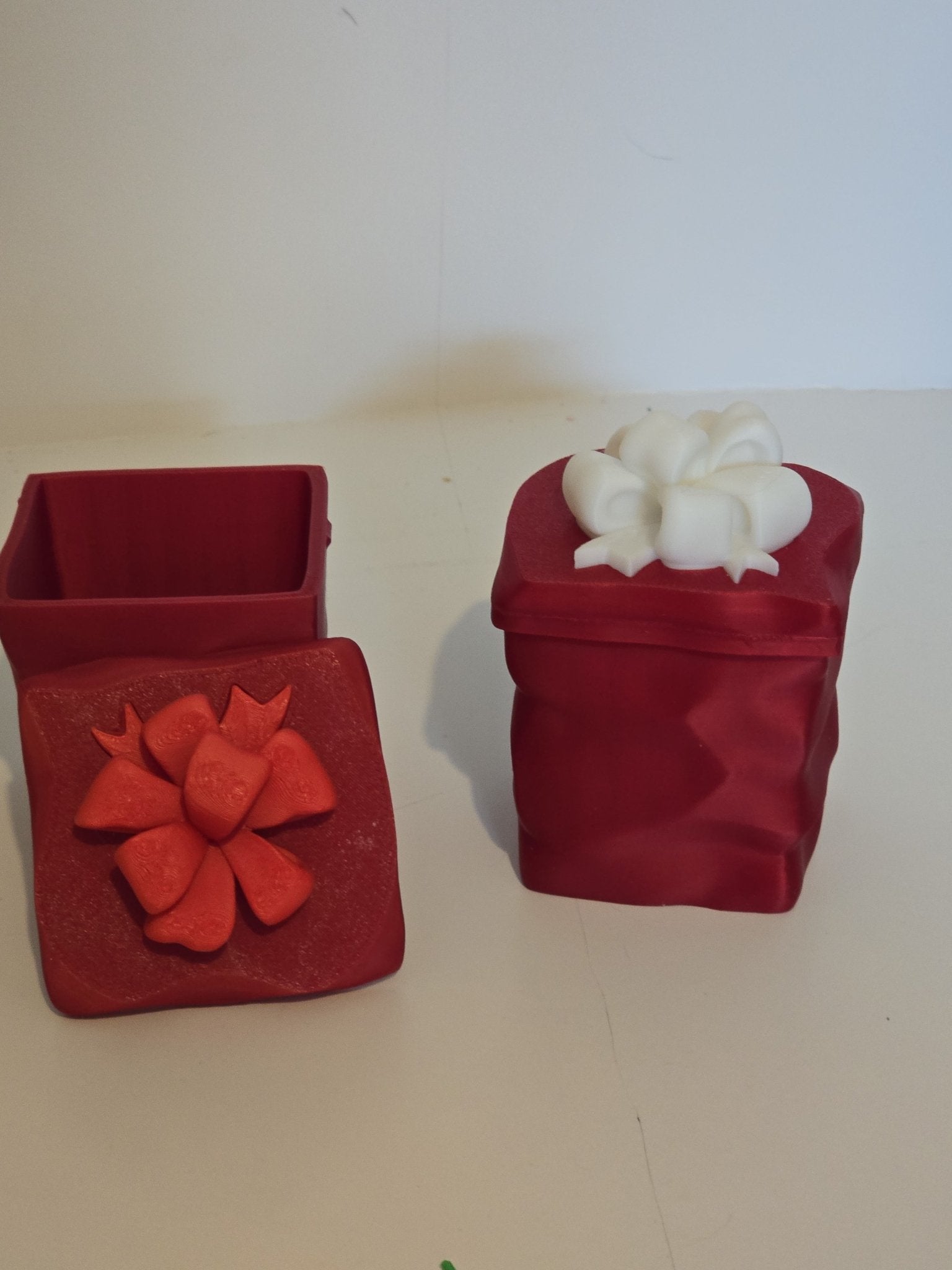 "Small Gift Box 2x2x2.5" - Customizable Colors 3D Printed" - 3D Printed Gifts & Custom Wood Plaques | Papajess