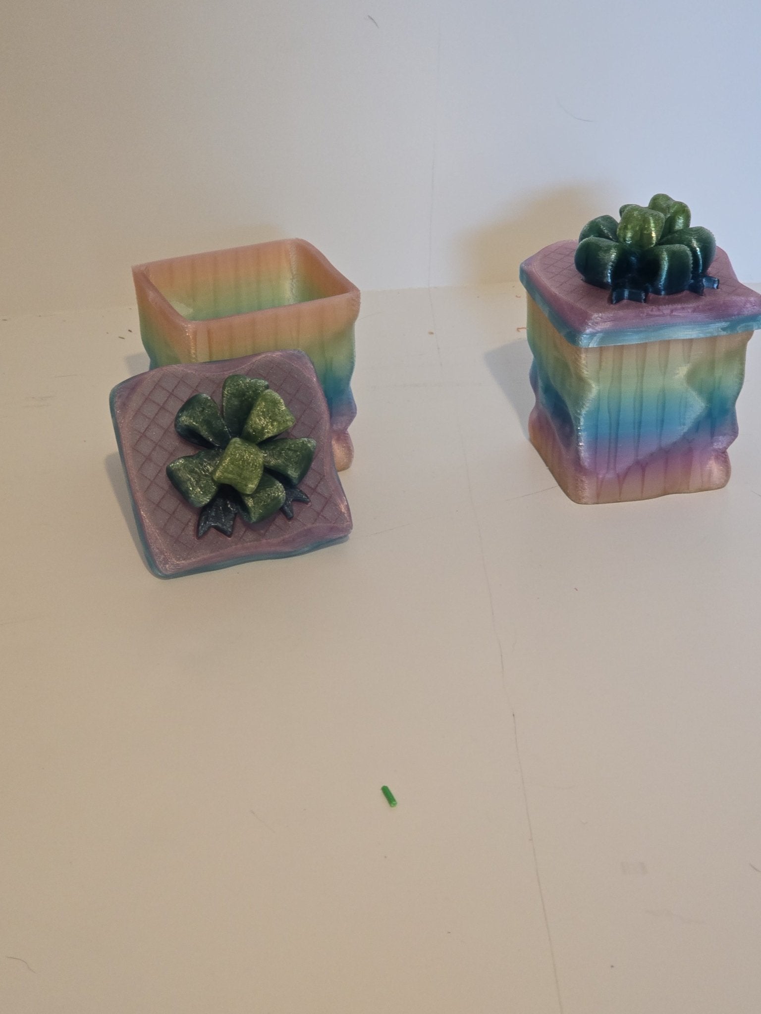 "Small Gift Box 2x2x2.5" - Customizable Colors 3D Printed" - 3D Printed Gifts & Custom Wood Plaques | Papajess