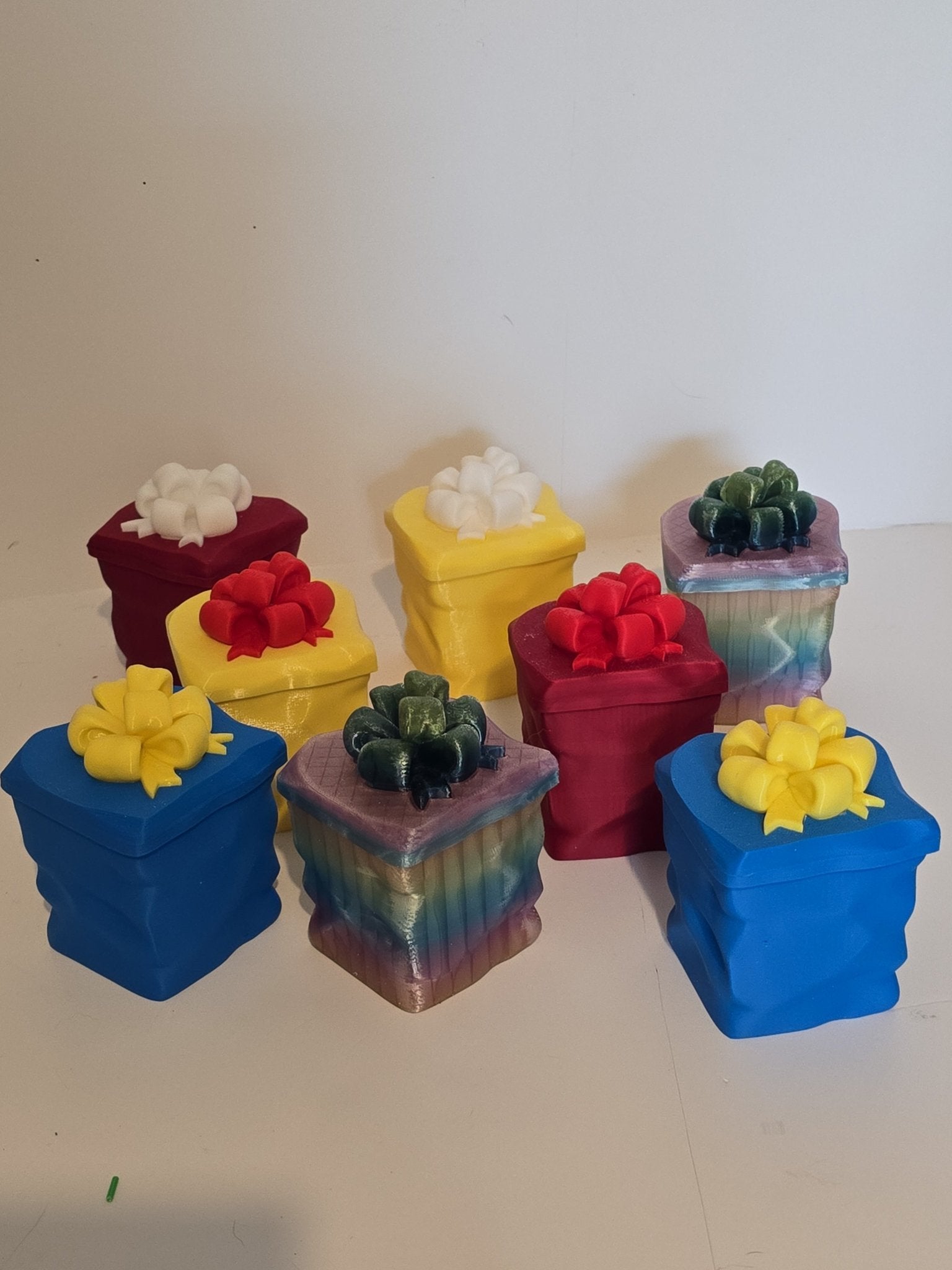 "Small Gift Box 2x2x2.5" - Customizable Colors 3D Printed" - 3D Printed Gifts & Custom Wood Plaques | Papajess